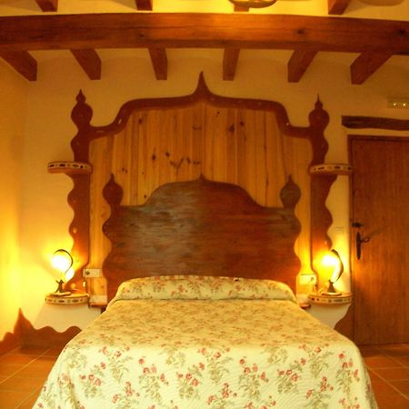 Masía La Posada Del Río Carbo Vilafermosa del Riu  Exterior foto